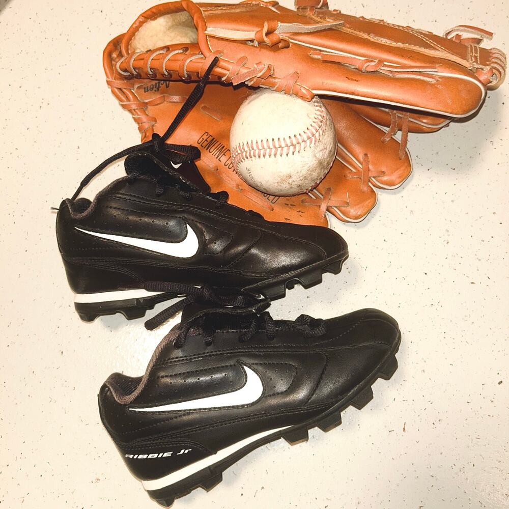 Nike Ribbie Jr Youth Baseball Cleats
